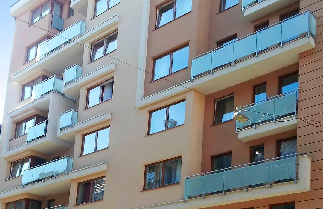 Corvin Plaza Apartments & Suites-1